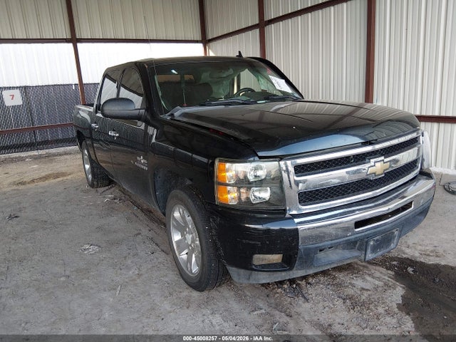 Salvage Chevrolet Silverado 1500 Image