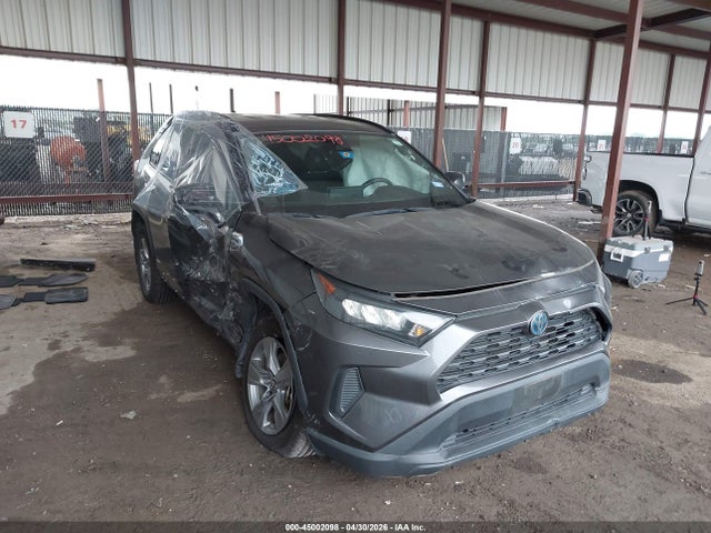 Salvage Toyota RAV4 Image