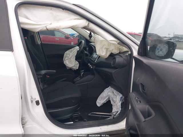 Nissan Kicks S Xtronic Cvt