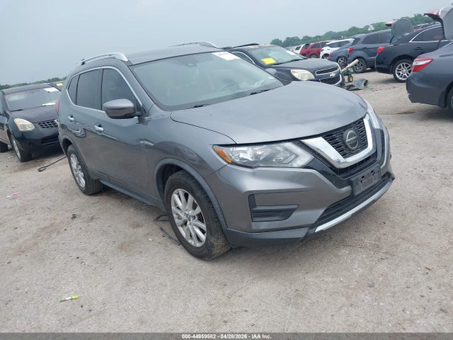 Salvage Nissan Rogue Image