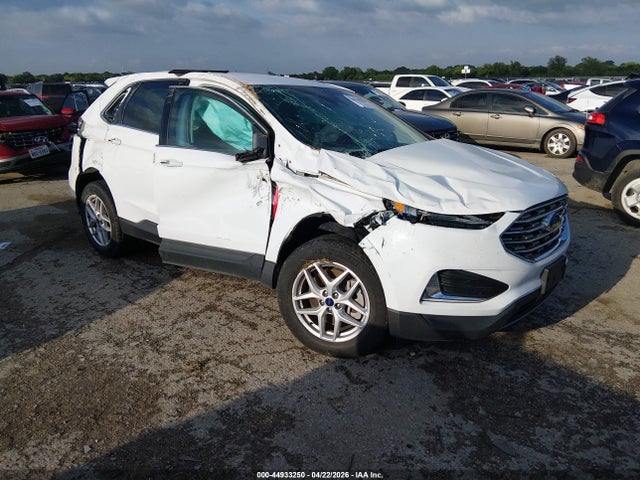 Salvage Ford Edge Image