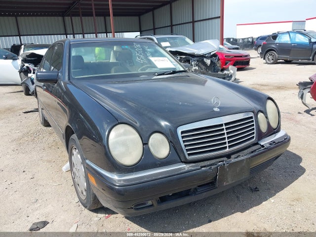 Salvage Mercedes-Benz E-Class Image