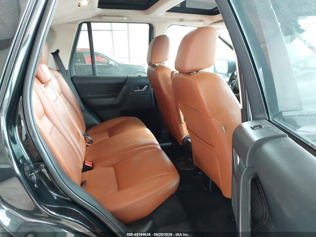 Land Rover LR2
