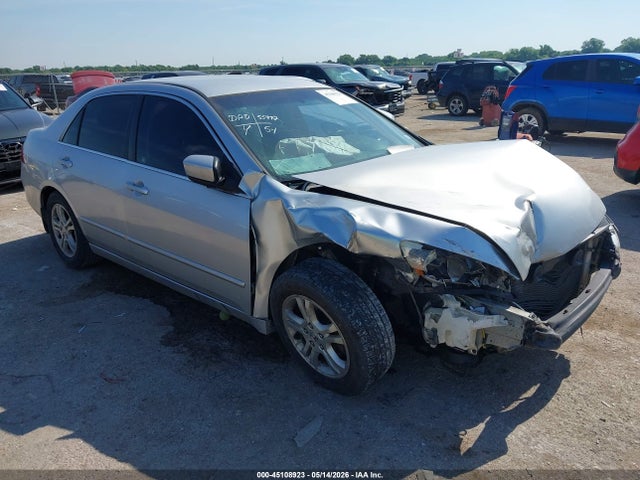 Salvage Honda Accord Image