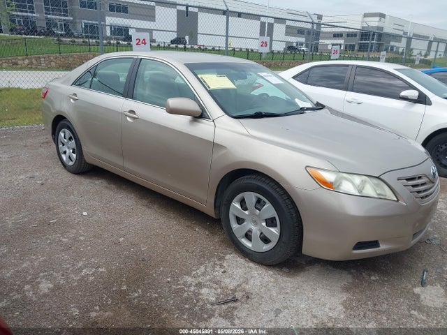 Salvage Toyota Camry Image