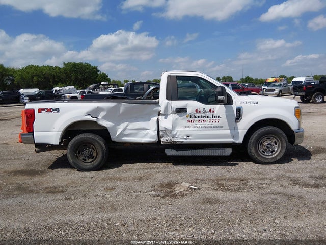 Ford F-250 Xl