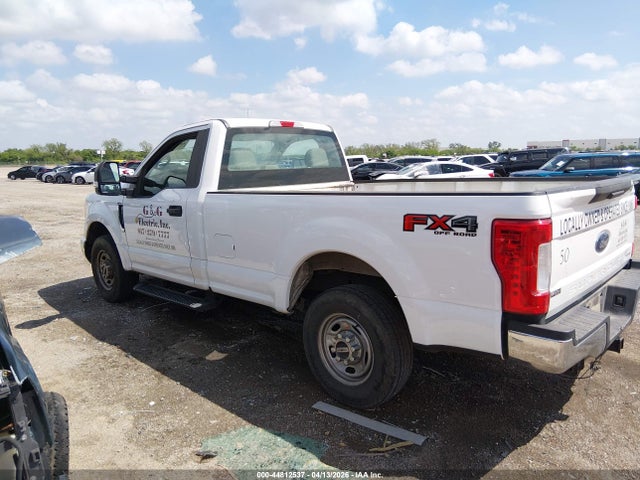 Ford F-250 Xl