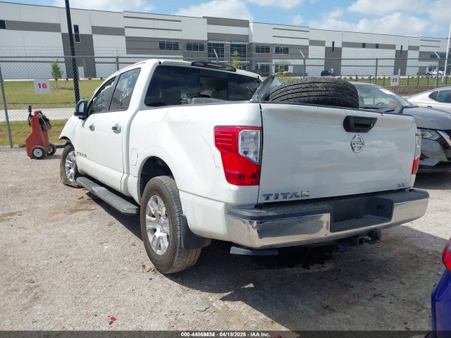 Nissan Titan Sv