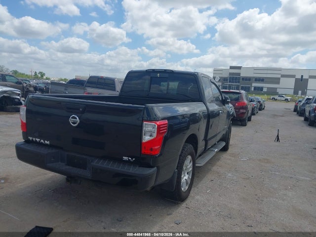 Nissan Titan Sv