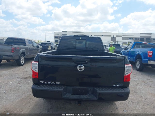 Nissan Titan Sv