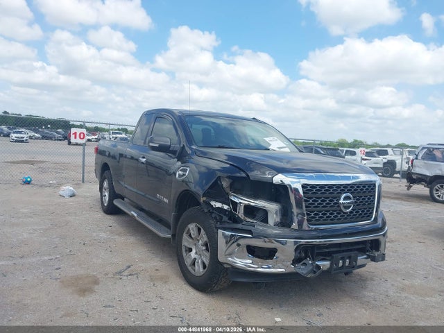 Salvage Nissan Titan Image
