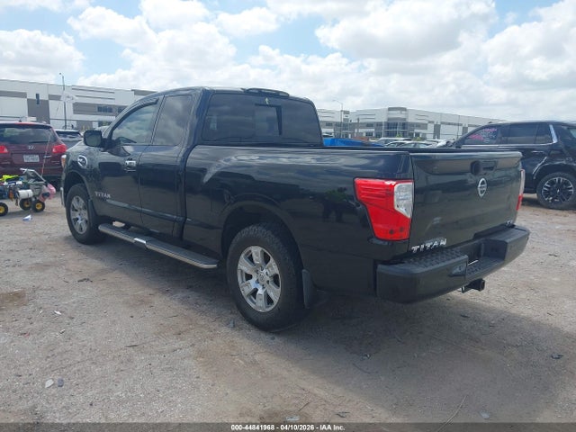 Nissan Titan Sv