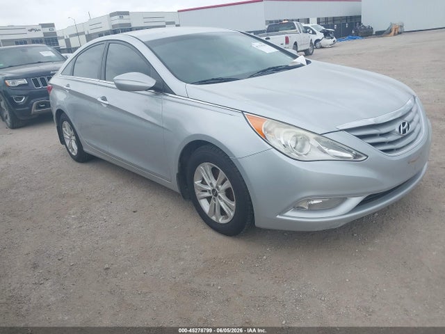 Salvage Hyundai SONATA Image