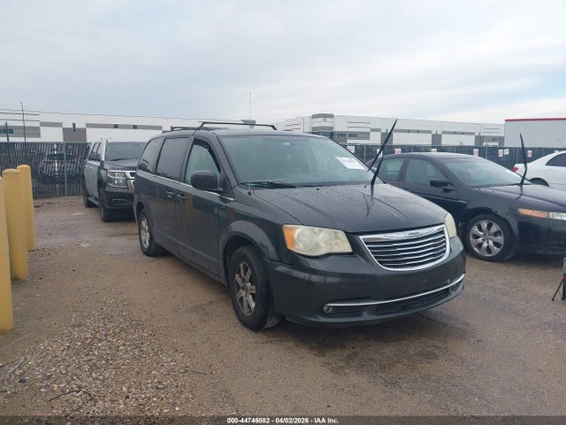Salvage Chrysler Town & Country Image