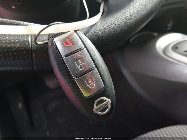 Nissan JUKE S