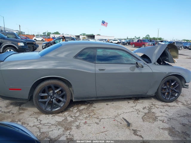 Dodge Challenger Sxt