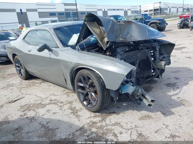 Salvage Dodge Challenger Image