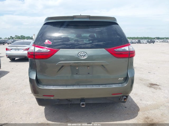 Toyota Sienna Xle