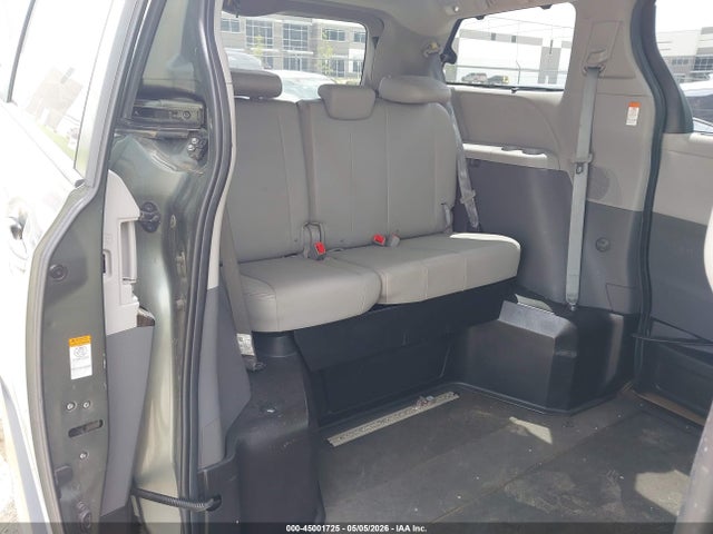 Toyota Sienna Xle