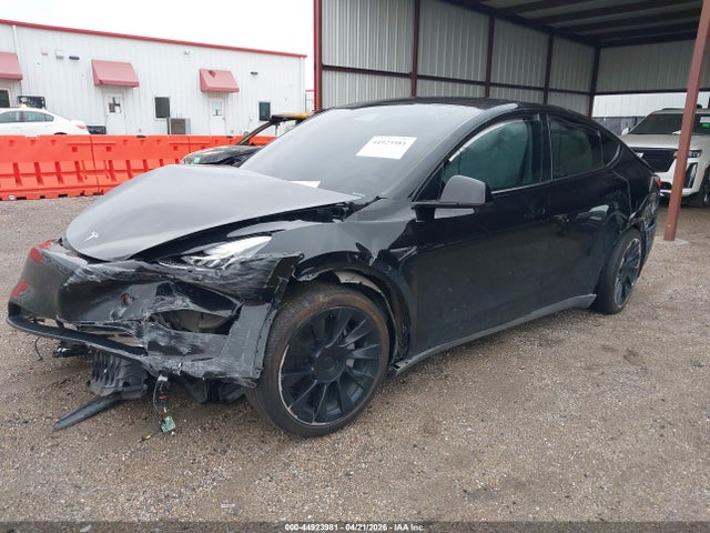 Tesla Model Y Long Range Dual Motor All-wheel Drive