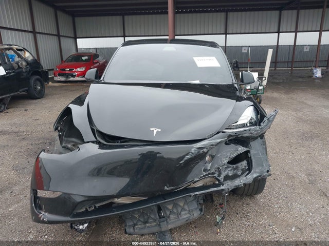 Tesla Model Y Long Range Dual Motor All-wheel Drive