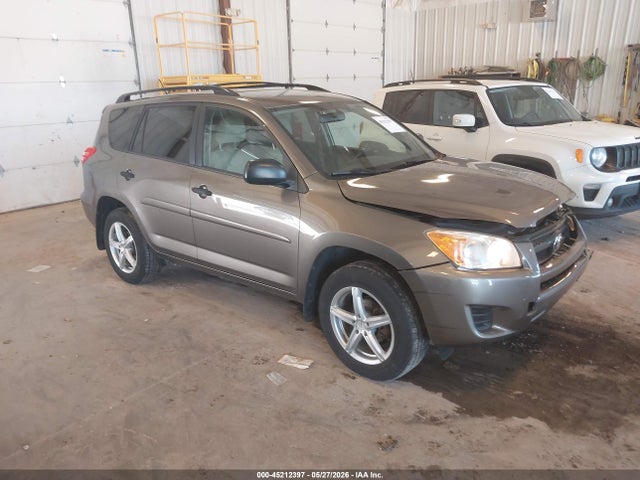 Salvage Toyota RAV4 Image