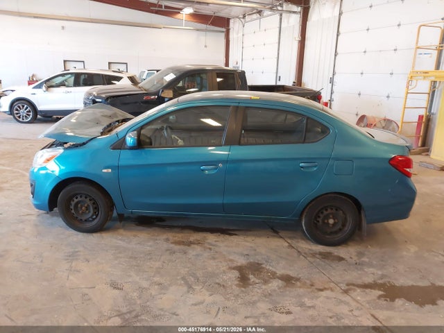 Mitsubishi Mirage Es