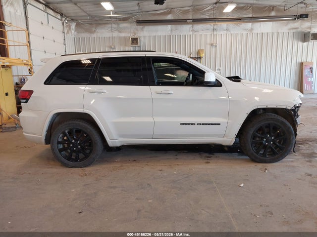 Jeep Grand Cherokee Altitude 4x4