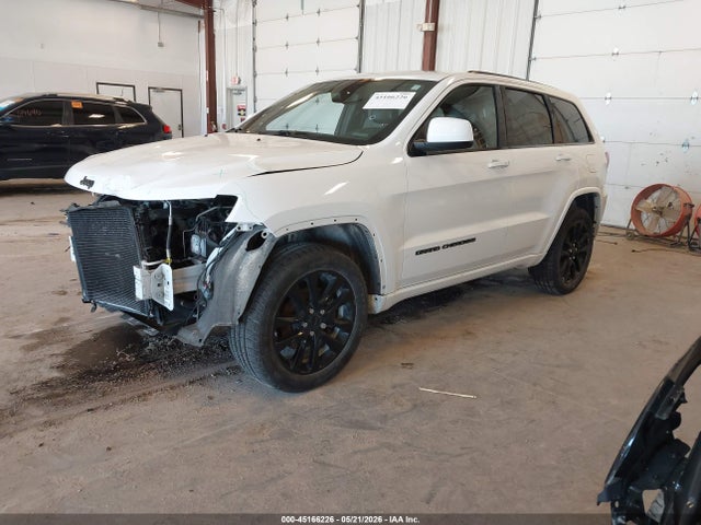 Jeep Grand Cherokee Altitude 4x4