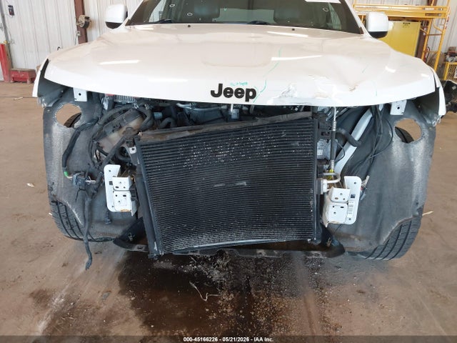 Jeep Grand Cherokee Altitude 4x4