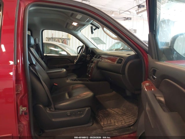 Chevrolet Suburban 1500 Lt