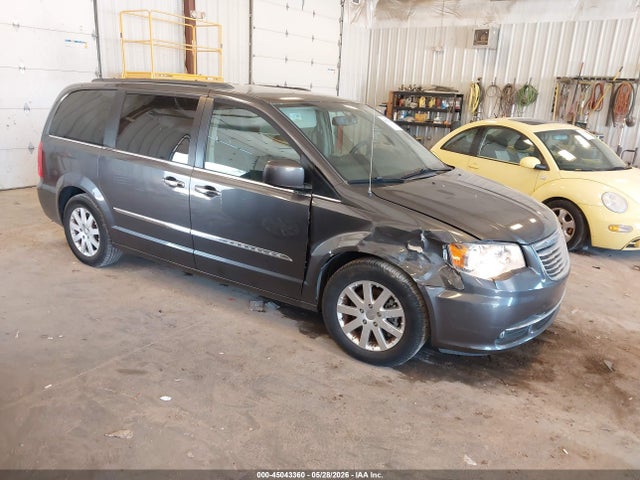 Salvage Chrysler Town & Country Image