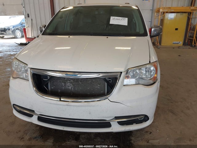 Chrysler Town & Country Touring-l