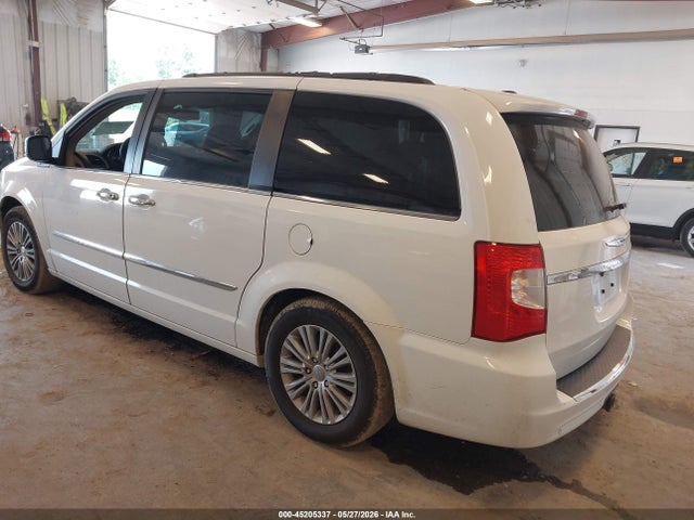 Chrysler Town & Country Touring-l