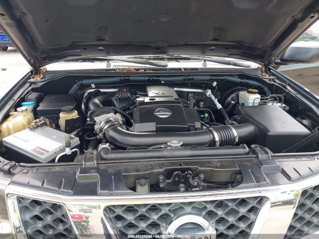 Nissan Frontier Le