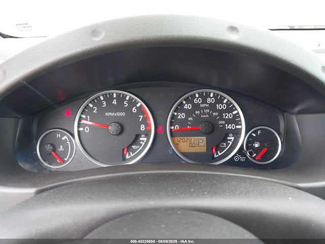 Nissan Frontier Le