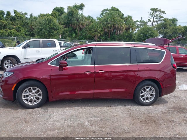 Chrysler Pacifica Touring L