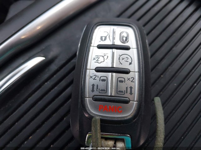 Chrysler Pacifica Touring L