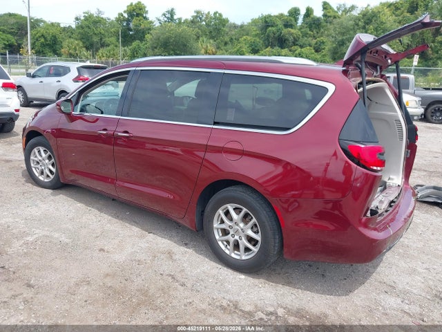 Chrysler Pacifica Touring L