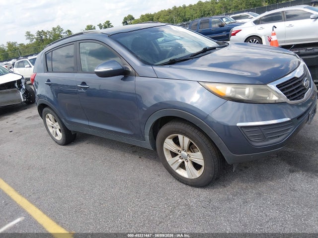 Salvage Kia Sportage Image