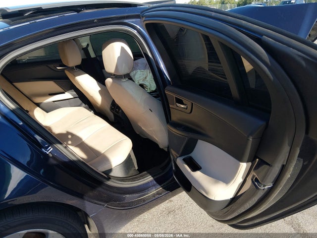 Jaguar XE 25t