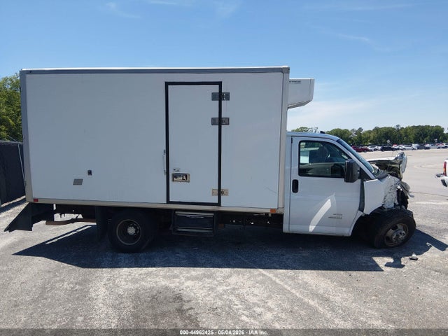 Chevrolet Express Van