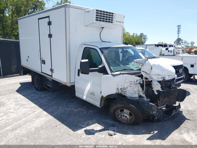 Salvage Chevrolet Express Image