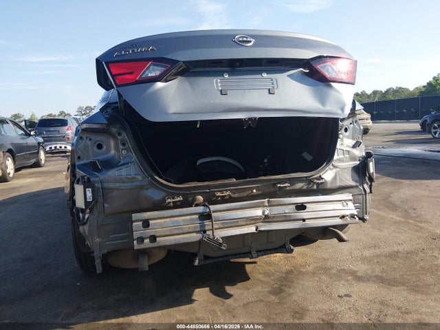 Nissan Altima S Fwd
