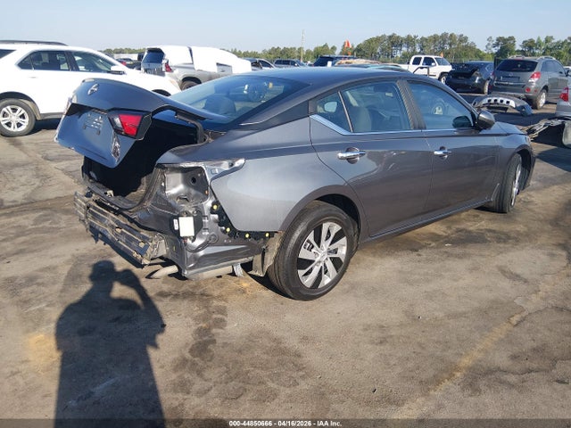 Nissan Altima S Fwd