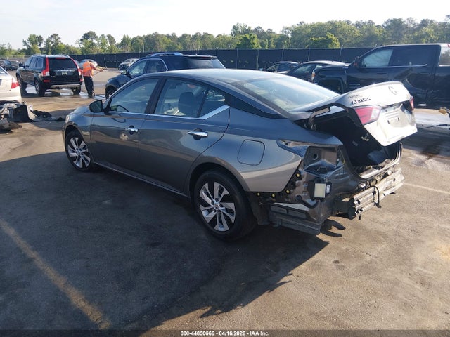 Nissan Altima S Fwd