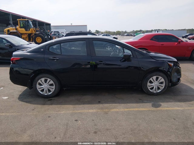 Nissan Versa S Xtronic Cvt