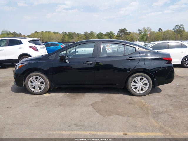 Nissan Versa S Xtronic Cvt