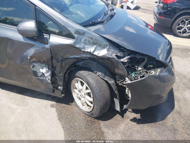Toyota Prius v Three