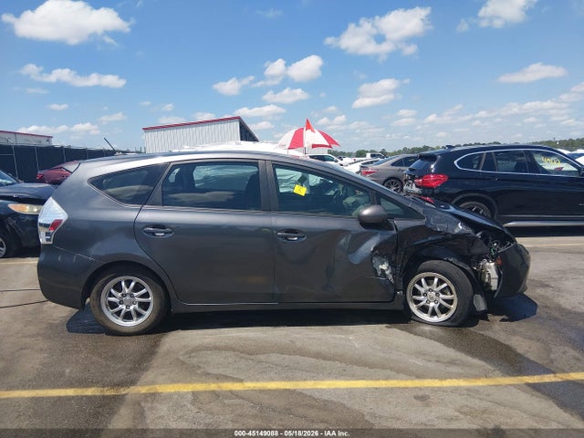 Toyota Prius v Three